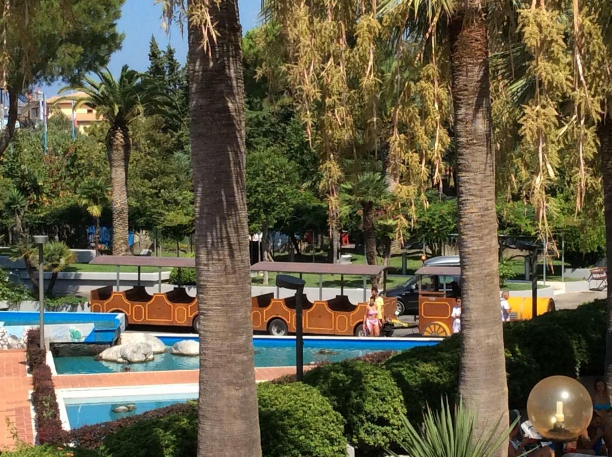 Villaggio Turistico La Mantinera - Appartamenti De Luxe Praia a Mare Zewnętrze zdjęcie