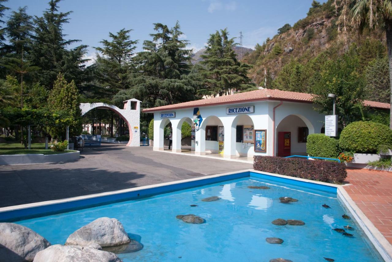 Villaggio Turistico La Mantinera - Appartamenti De Luxe Praia a Mare Zewnętrze zdjęcie