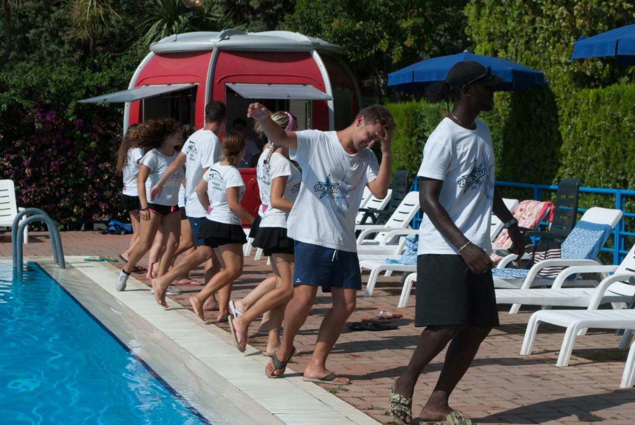 Villaggio Turistico La Mantinera - Appartamenti De Luxe Praia a Mare Zewnętrze zdjęcie