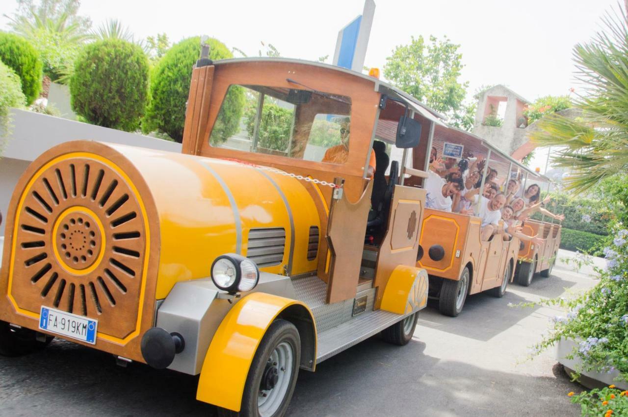 Villaggio Turistico La Mantinera - Appartamenti De Luxe Praia a Mare Zewnętrze zdjęcie